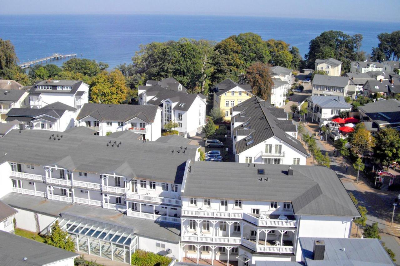 Haus Strandeck: Sellin Beachside Apartment with Ahoi Spa Access Goehren  Exterior photo